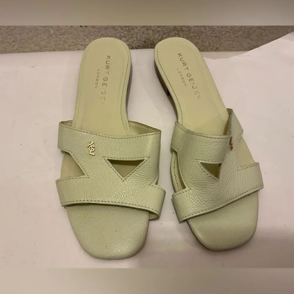 Kurt Geiger Women's Light Cream Sandals